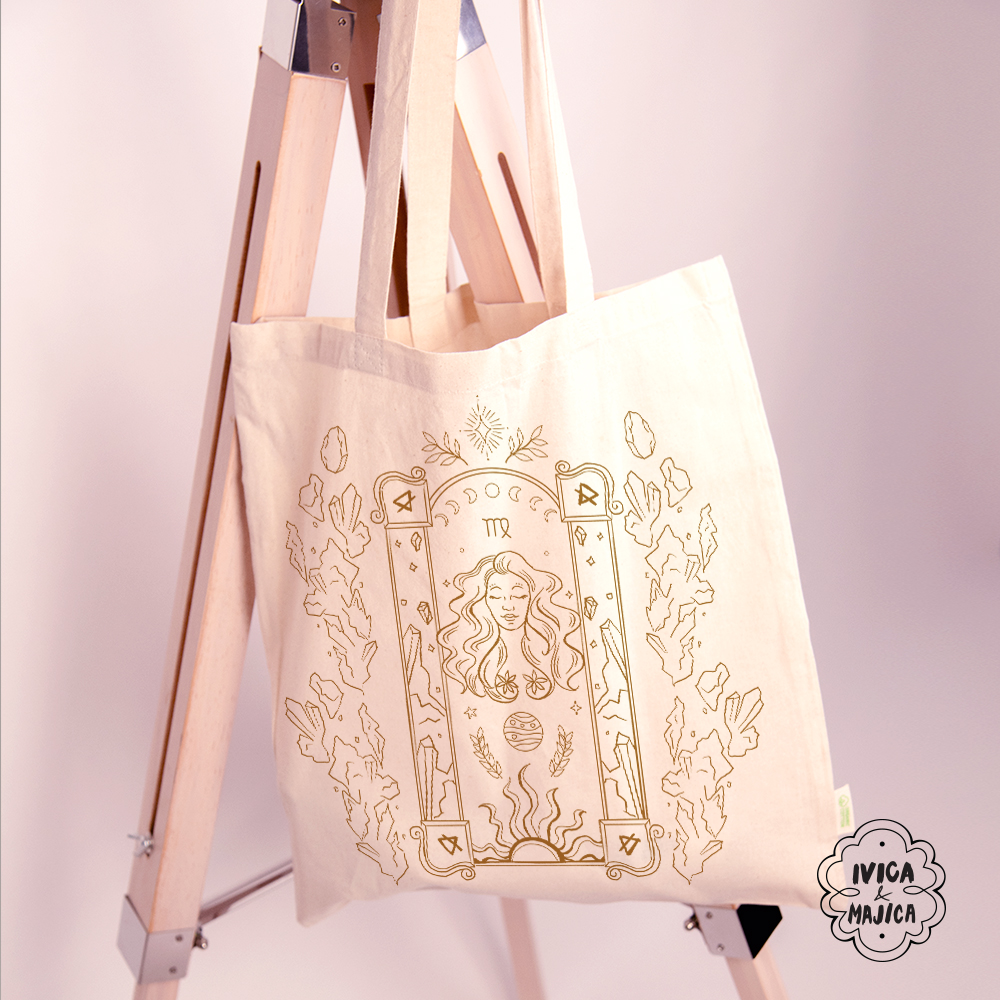 Devica | Astro Collection | Dodaci: Ceger, Šolja & Bedž